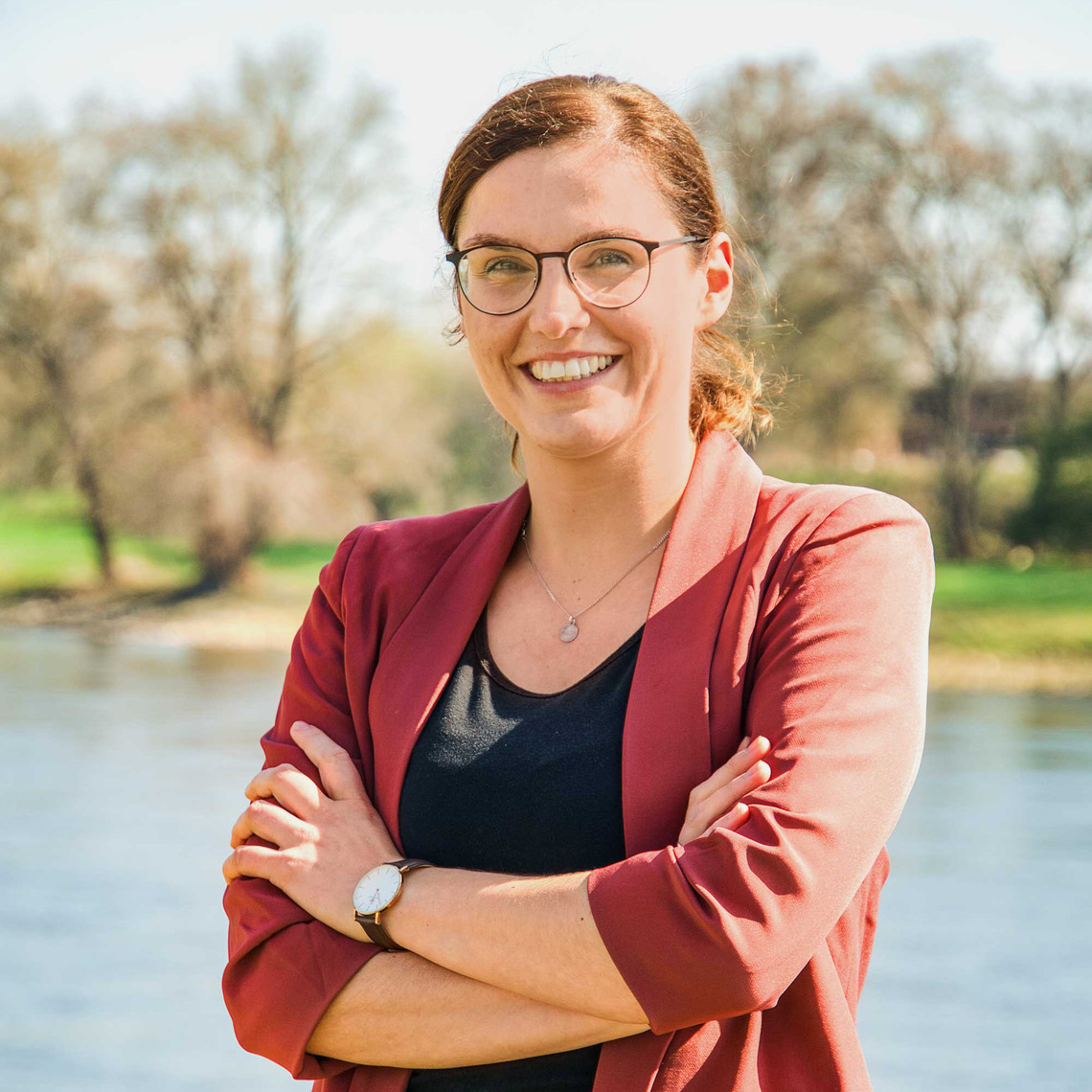 Katharina Graviat, Landesbetrieb Bau- und Liegenschaftsmanagement Sachsen-Anhalt Ihre Ansprechpartnerin für Fragen rund um die Bewerbung: Katharina Graviat